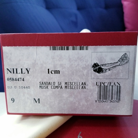 ❌SOLD FERRAGAMO Nilly Jelly Flats - Picture 4 of 8